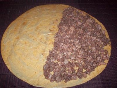 Выкладываем на половину торитльи